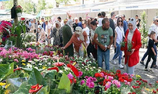 Bayındır 26. Milletlerarası Çiçek Şenliği Başlıyor