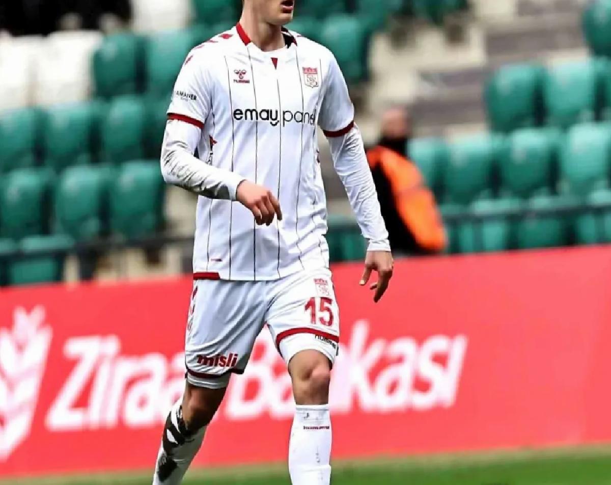 Bieganski Ameliyat Oldu