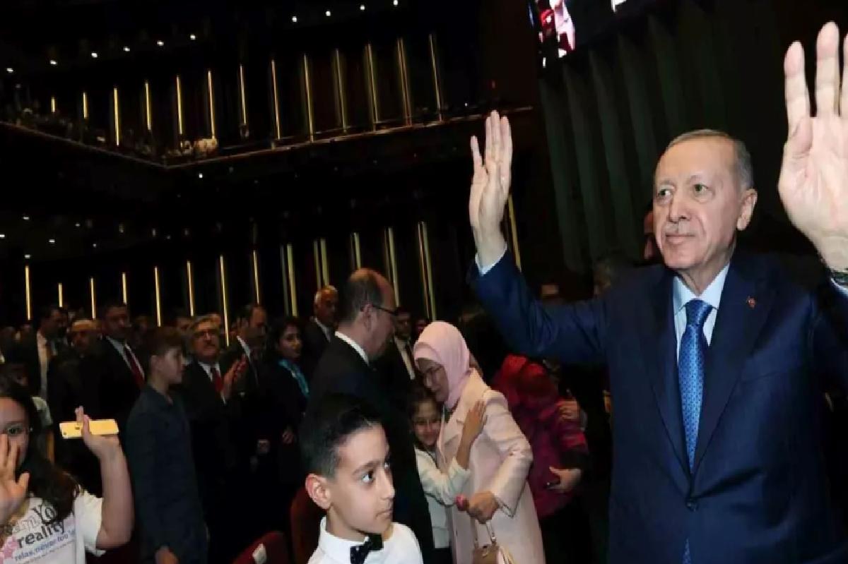 Cumhurbaşkanı Erdoğan, 23 Nisan Ulusal Egemenlik ve Çocuk Bayramı Konseri’ni dinledi