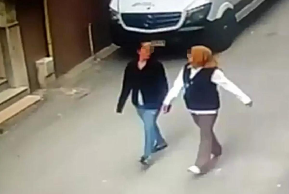 İzmir’de Hırsızlık Operasyonu: 4 Kuşkulu Yakalandı