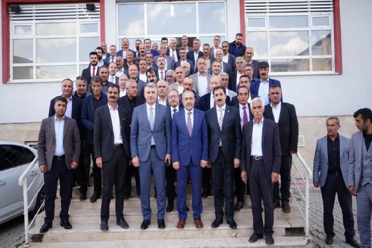 Van’da Muhtarlar ve Kurum Amirleri Buluştu