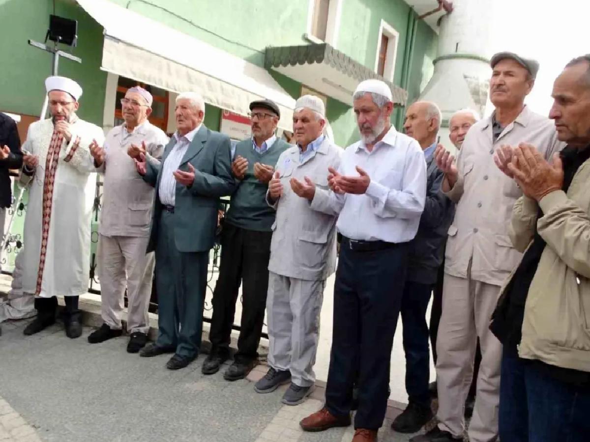 19 Hacı Adayı Uğurlandı