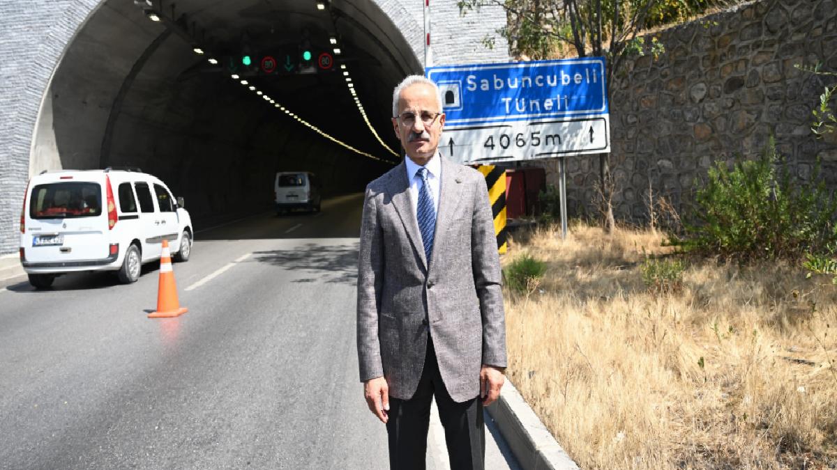 Abdulkadir Uraloğlu: 23 yılda 740 kilometrelik 430 yeni tünel inşa edildi