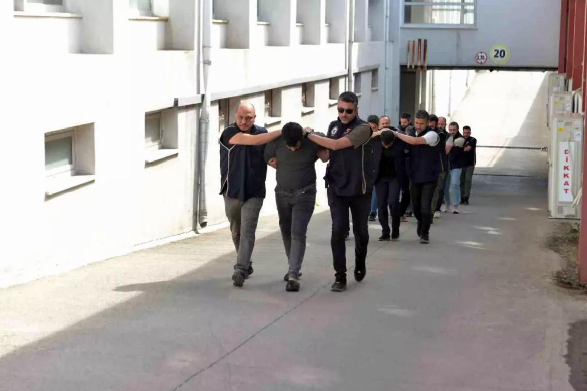 Adana’da DEAŞ Operasyonu: 6 Gözaltı, 5 Tutuklama