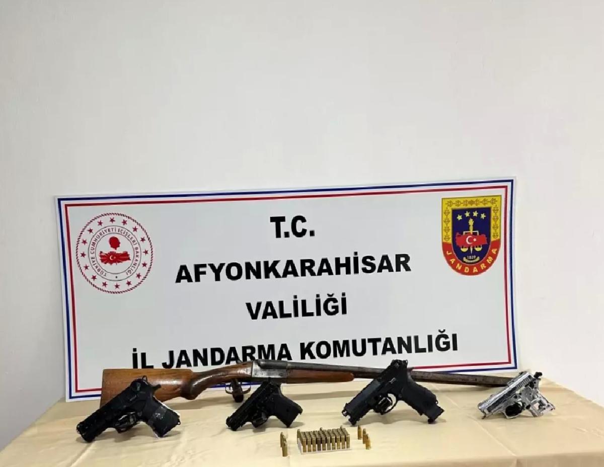 Afyon’da Düğünlerde Havaya Ateş Açan Magandalar Yakalandı