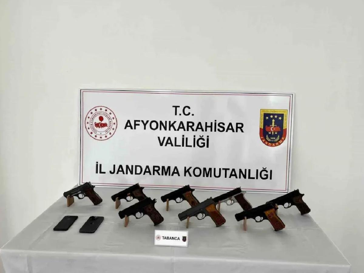 Afyonkarahisar’da Silah Kaçakçılığı Operasyonu