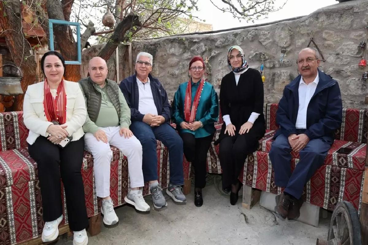 Afyonkarahisar’da Tarihi Ziyaret