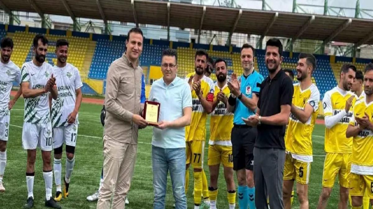 Ağrı’nın Kıymetli Hakemi Muhammed Sevim Etkin Mesleğine Veda Etti