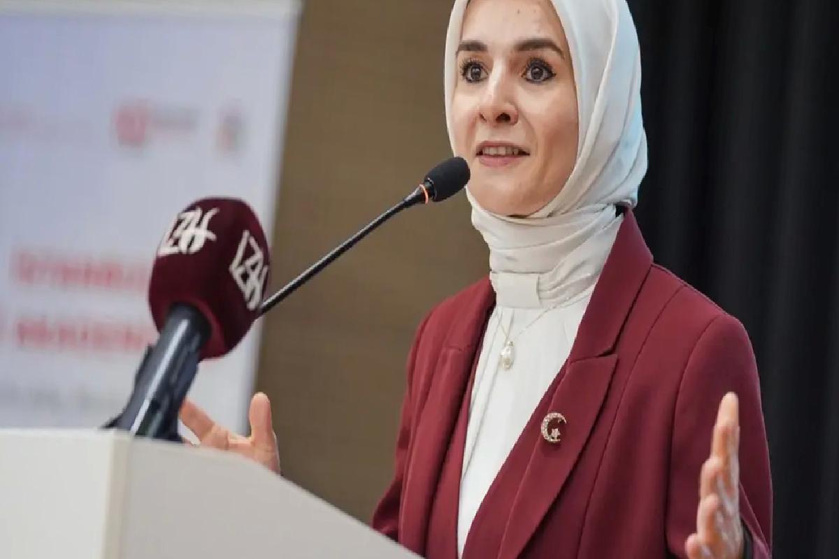 Aile ve Sosyal Hizmetler Bakanı Göktaş, Ebeveynlik Zirvesi’nde konuştu Açıklaması