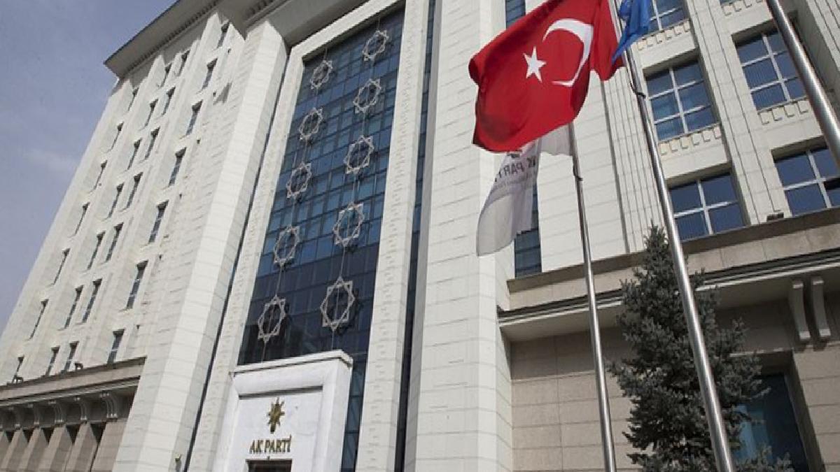 AK Parti masasındaki son anket sonuçlarını açıkladı