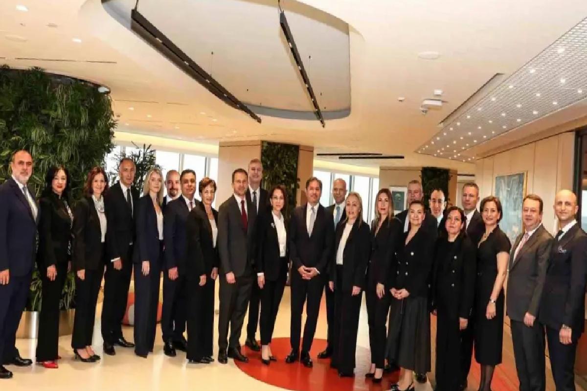 Akbank’ta Üst İdare Değişiklikleri