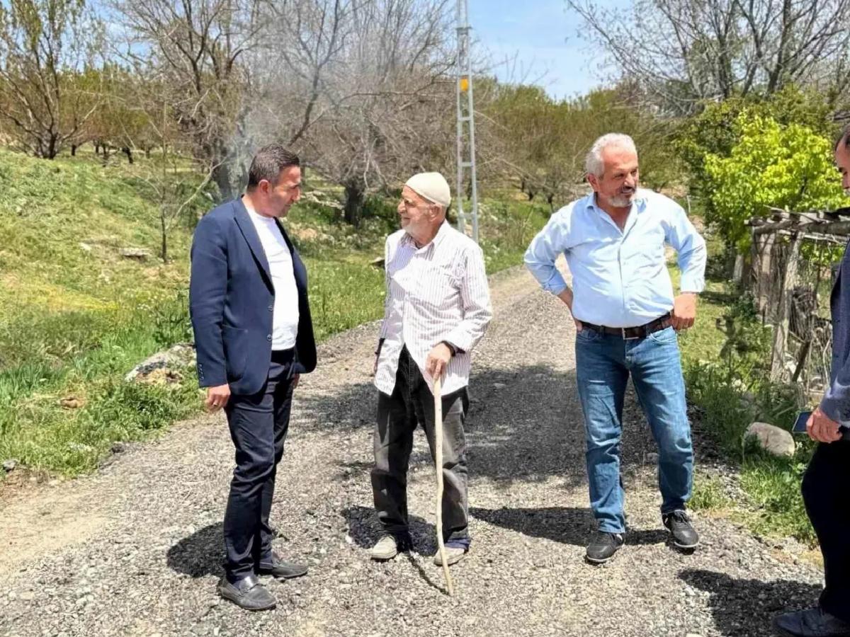 Akçadağ Belediye Başkanı Ulutaş Yol Çalışmalarını İnceledi
