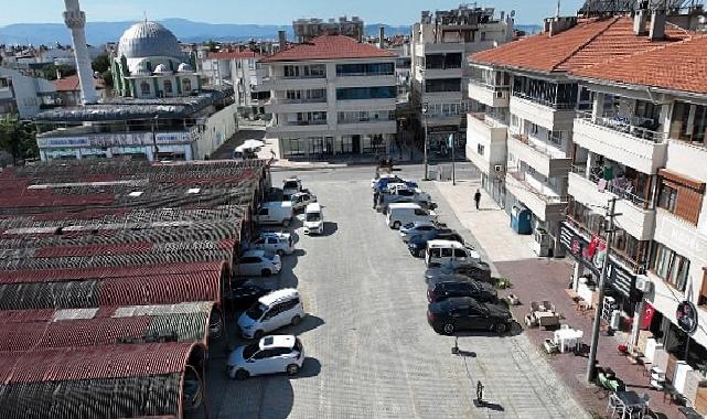 Akçay Mahallesi’nde Kapalı Pazaryeri Etrafı Yenilendi