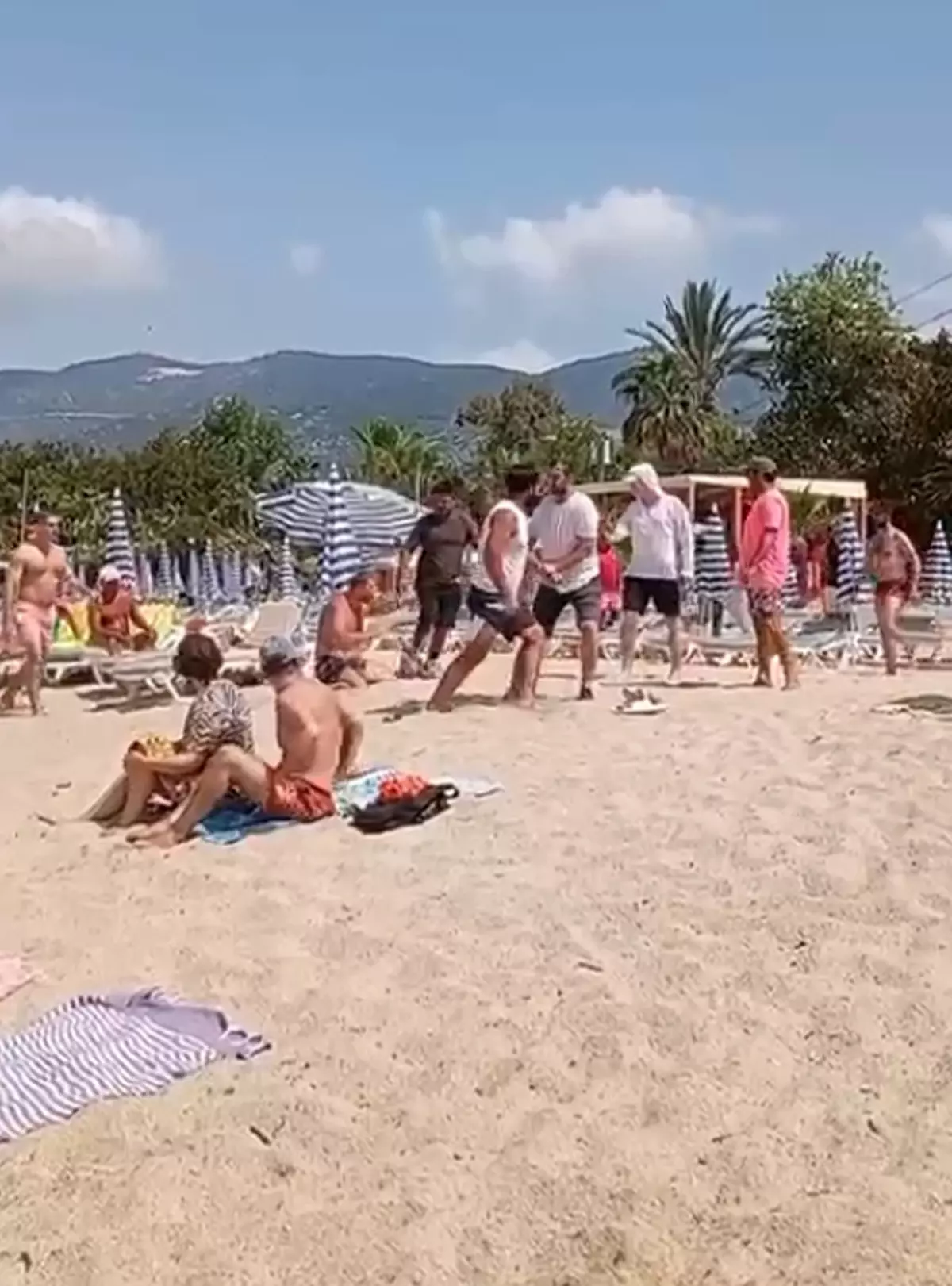 Alanya’da Şezlong Krizi: Turiste Atak