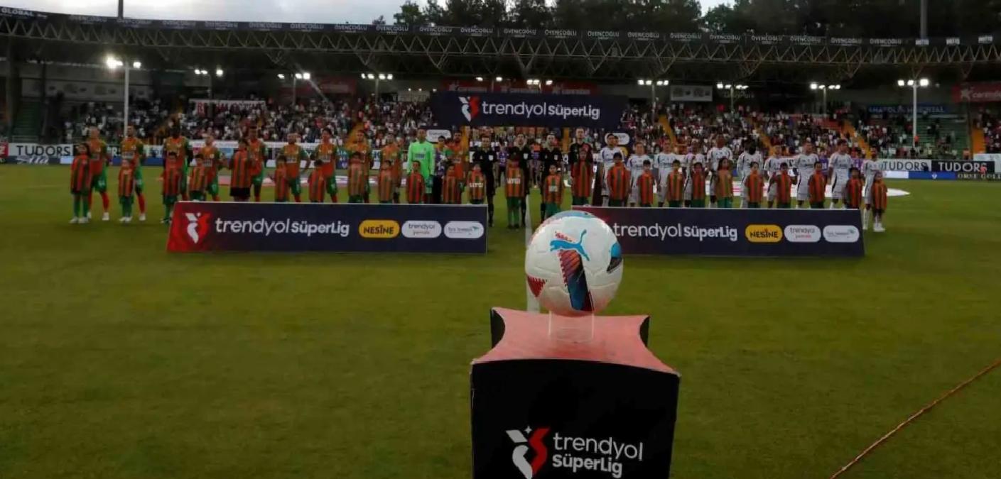 Alanyaspor – Beşiktaş Maçı Golsüz Devam Ediyor