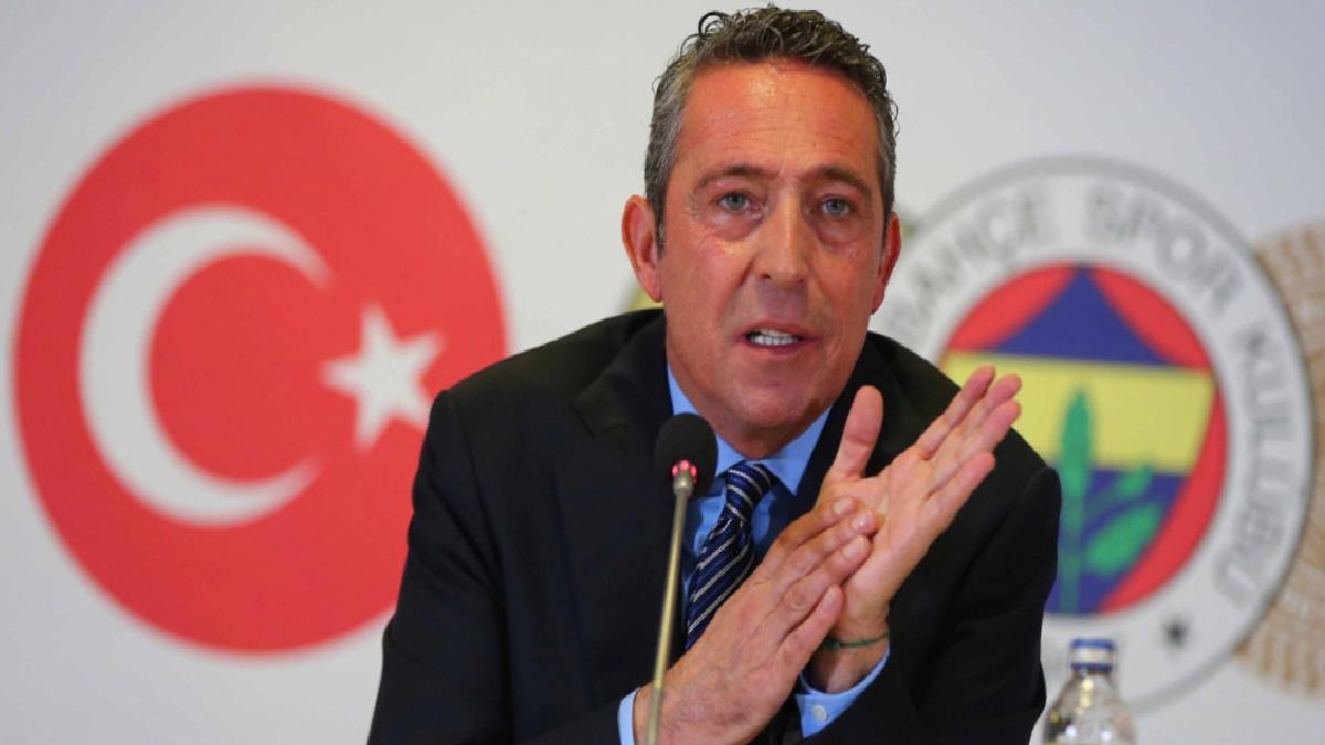 Ali Koç’a İstanbul Boğazı’nda protesto: İstifa pankartıyla yalısının önünden geçtiler