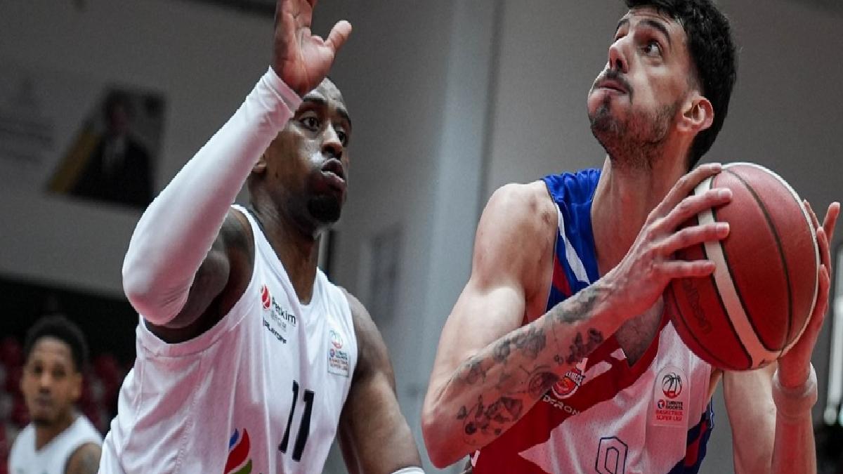 Aliağa Petkimspor, Büyükçekmece Basketbol’u yendi