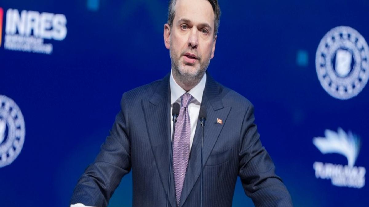 Alparslan Bayraktar: Güçte merkez ülke olan bir Türkiye hedefliyoruz