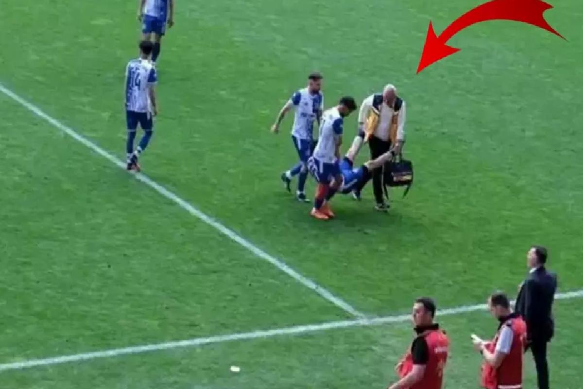 Amatör Lig’de enteresan anlar! Sakatlanan futbolcu sedye yerine elle taşındı