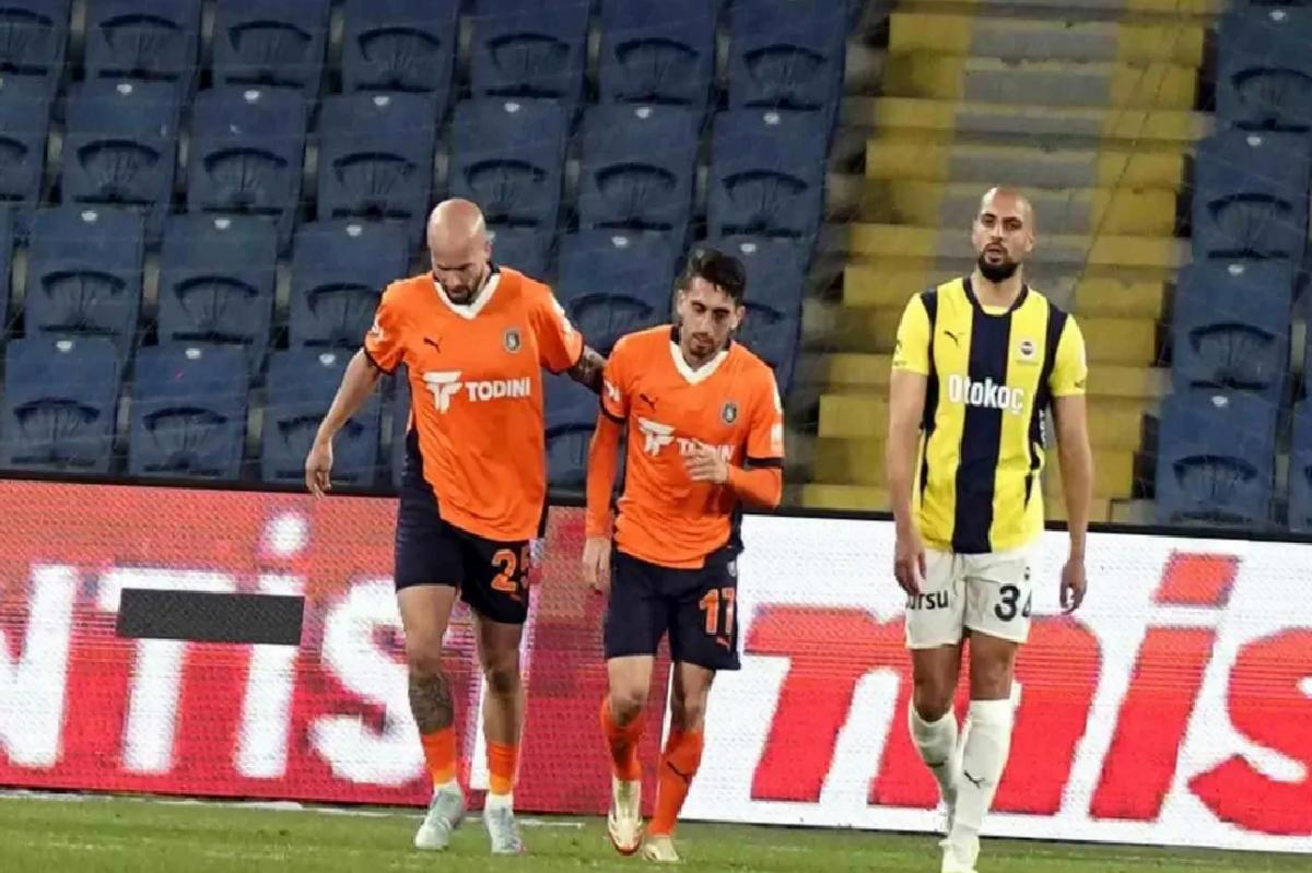 Amrabat Cezalı Duruma Düştü