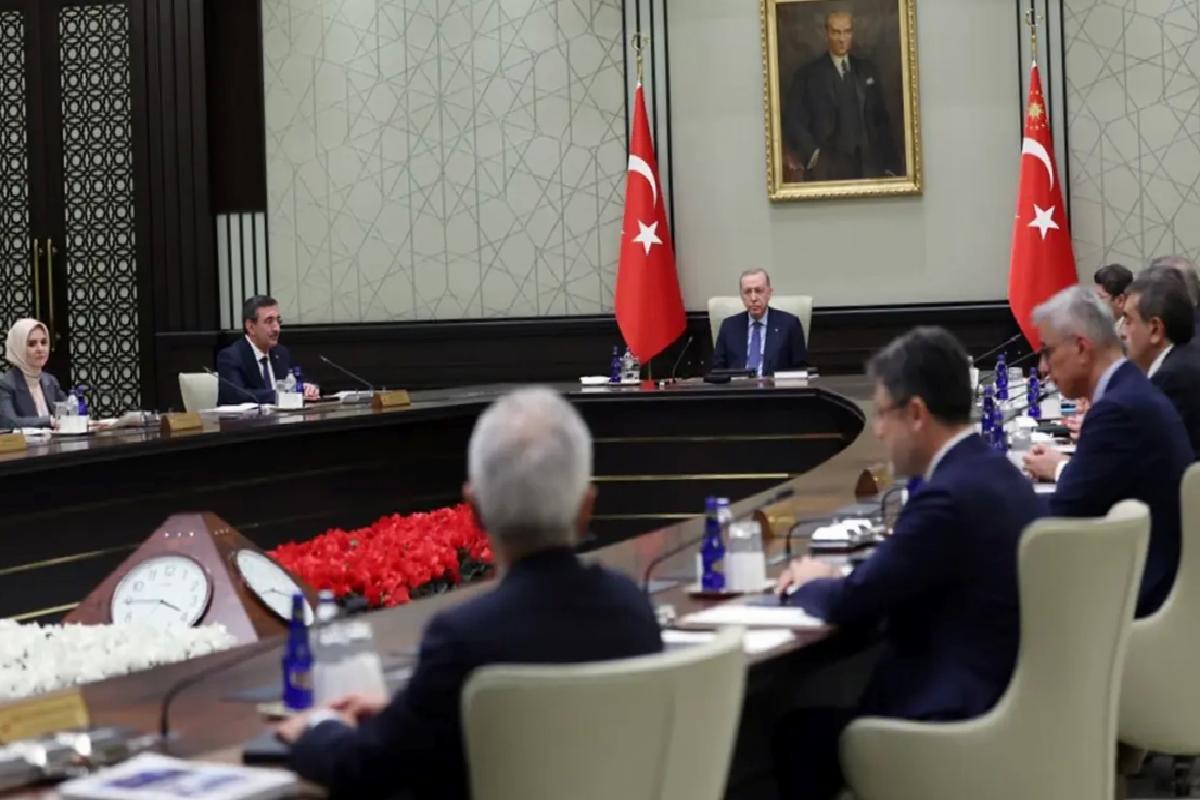Ana gündem PKK’nın fesih kararı! Kabine Erdoğan başkanlığında toplandı!