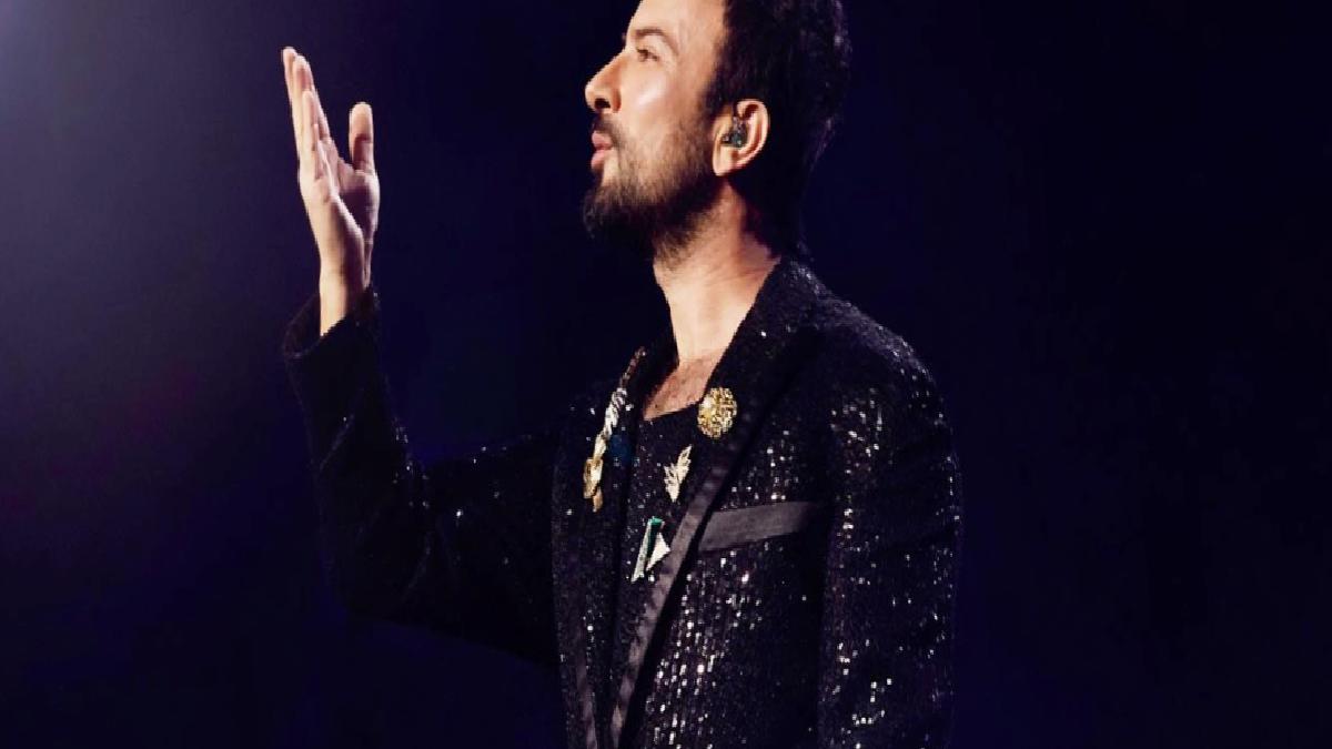 Anne acısıyla sarsılmıştı! Tarkan, turnesini neden bırakmak istemediğini açıkladı