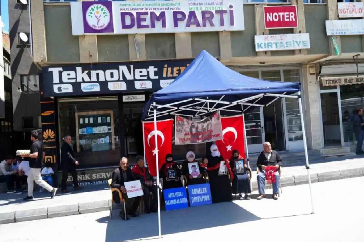 Anne Şahinaz Özcan: “Oğlumun odasını hazırladım, kâfi ki gelsin”