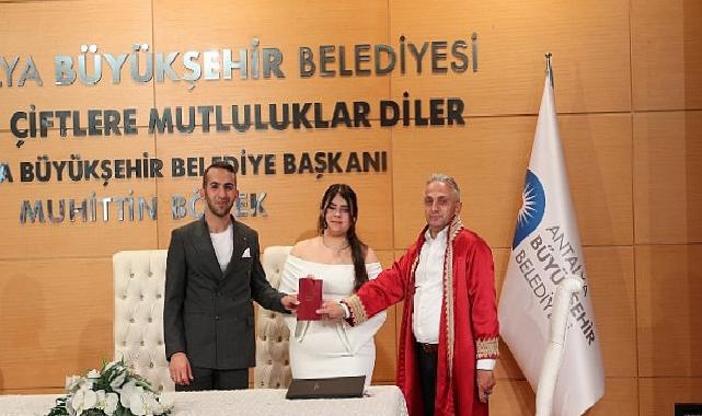 Antalya Büyükşehir Belediyesi nikah salonunda “05.05.2025” yoğunluğu