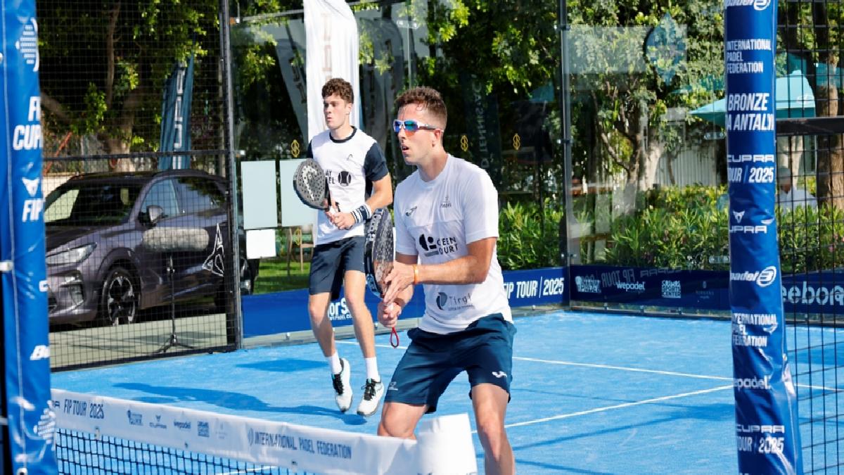 Antalya’da milletlerarası padel turnuvası