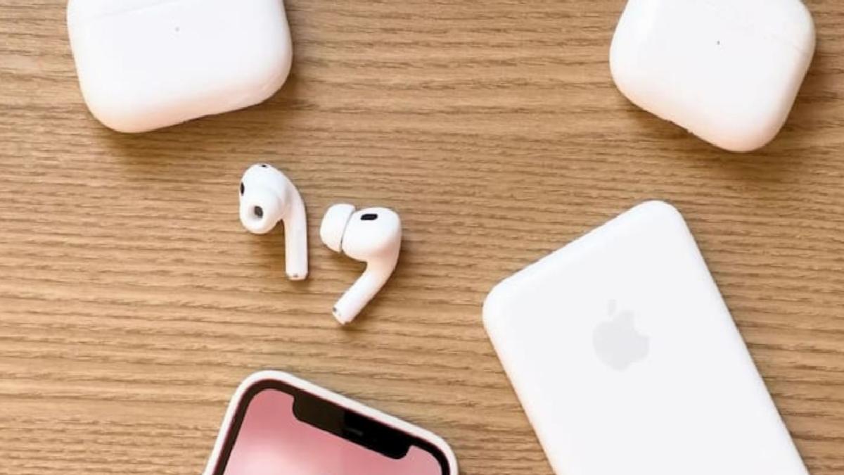 Apple, kamera donanımlı AirPods’u 2026’da piyasaya sürecek
