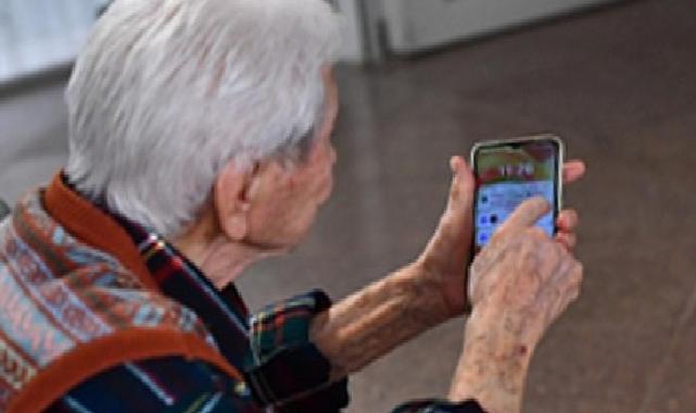 Artık dünya parmaklarının ucunda