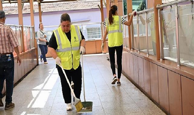 Aydın Büyükşehir Belediyesi’nin Etraf Bakım ve Paklık Çalışmaları Devam Ediyor