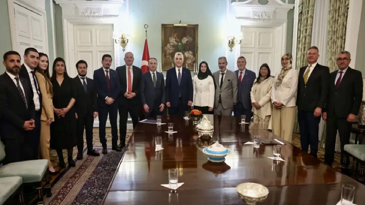 Bakan Bolat Londra’da MÜSİAD ile Görüştü
