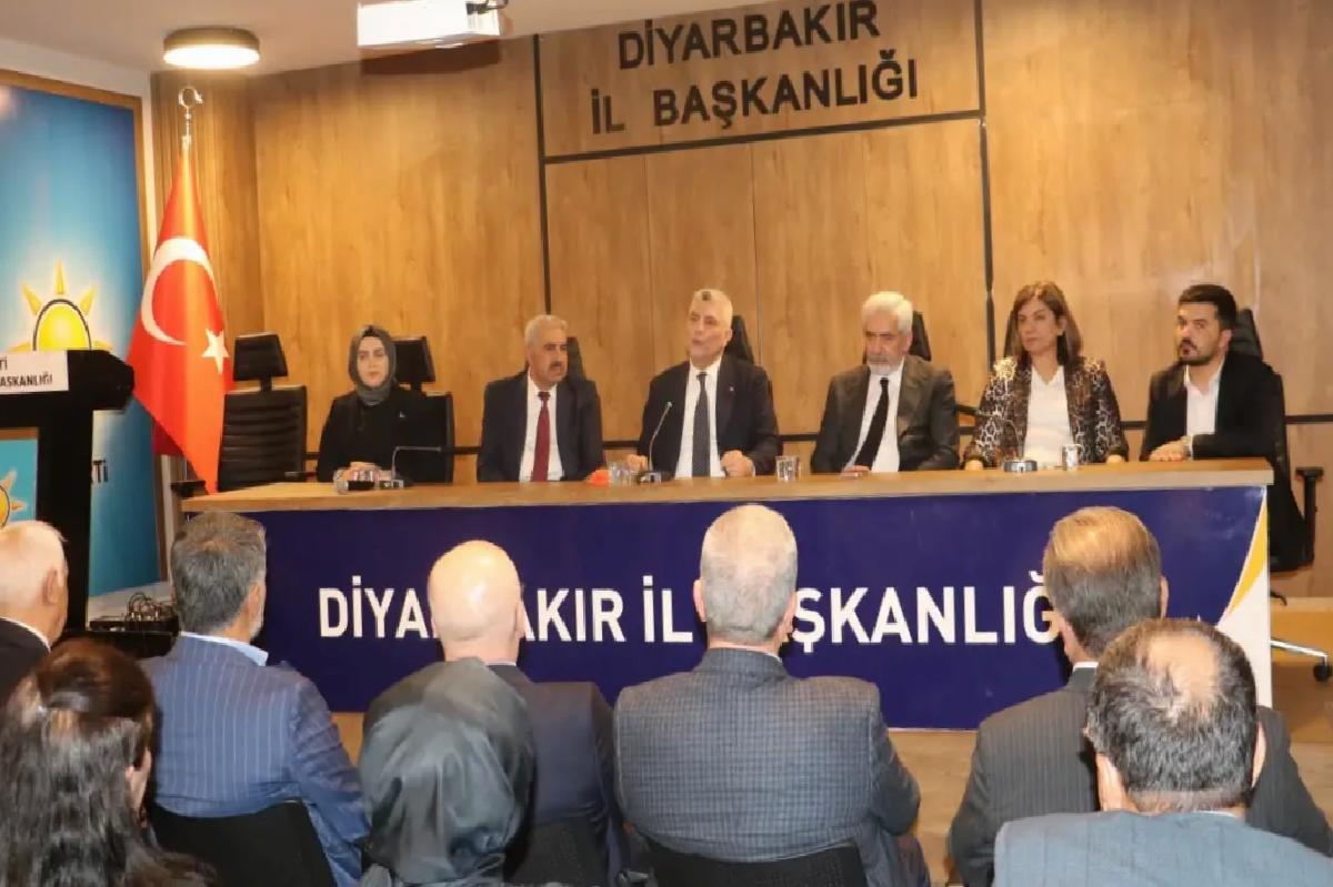 Bakan Bolat’tan Diyarbakır Ziyareti