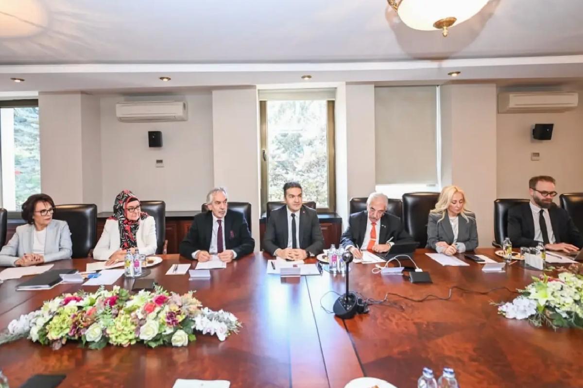 Bakan Ersoy’dan Kültür ve Sanat Vizyonu Toplantısı