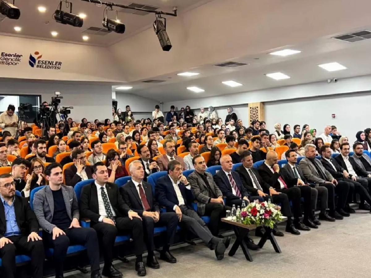 Bakan Kacır: “Savunma sanayisinde dünyada yüzde 68’lik bir pazar hissesiyle dünya birincisi olmayı başardık”