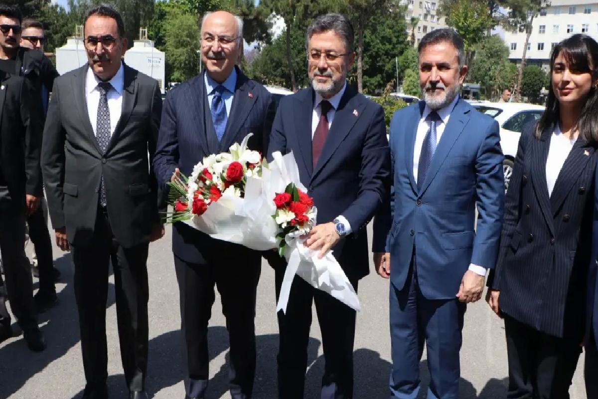 Bakan Yumaklı Adana’da
