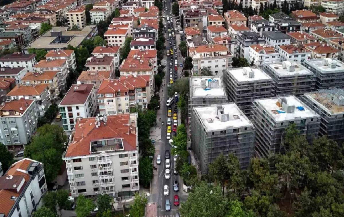 Bakırköy’de Caddede Trafik İsyanı