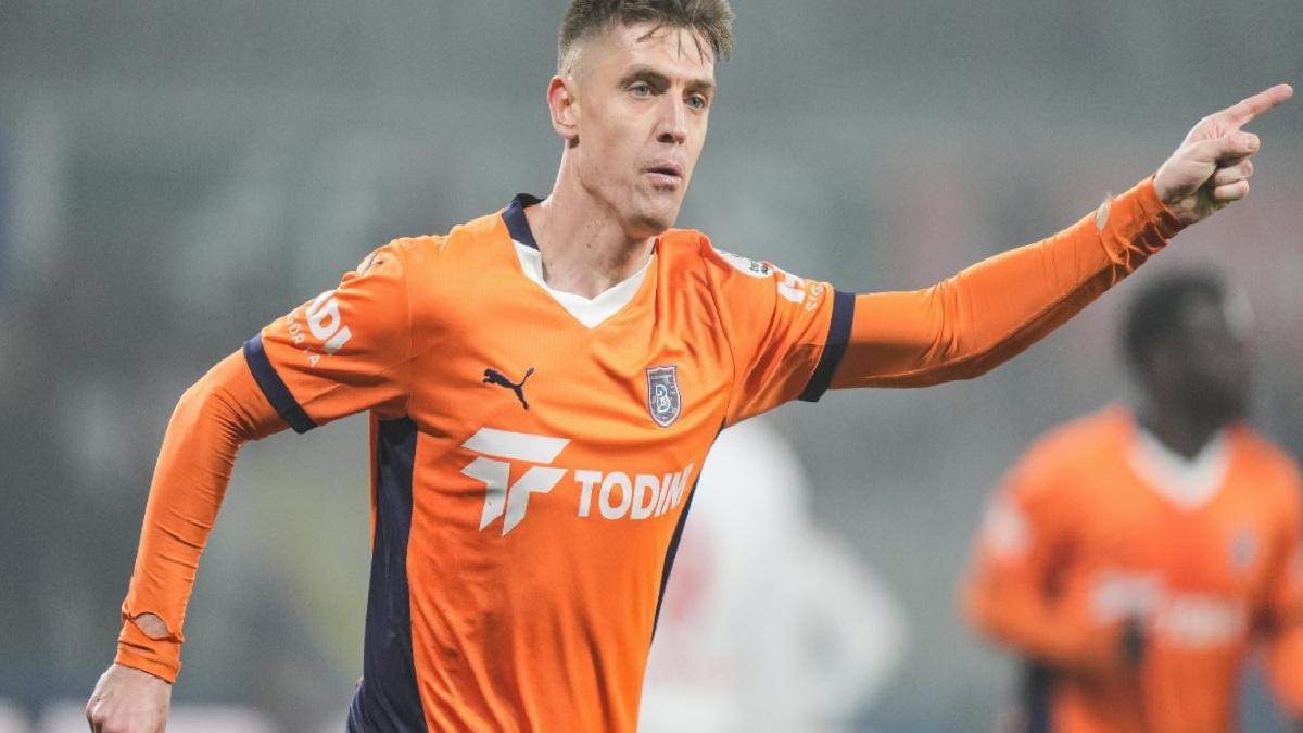 Başakşehir’in golcüsü Krzysztof Piatek için Beşiktaş tezi