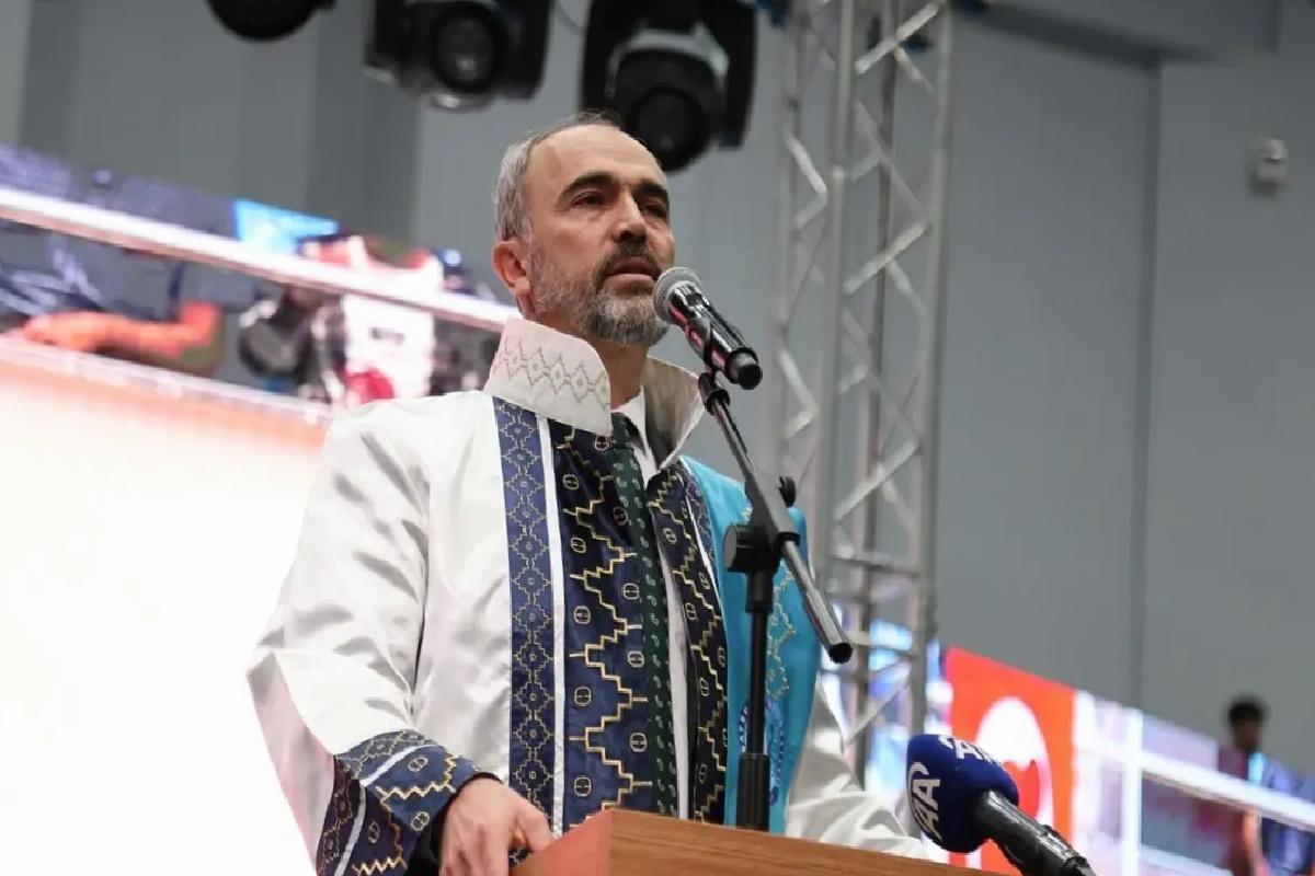 Bayburt Üniversitesi’nde Filistin’e Dayanak Mezuniyet Merasimi