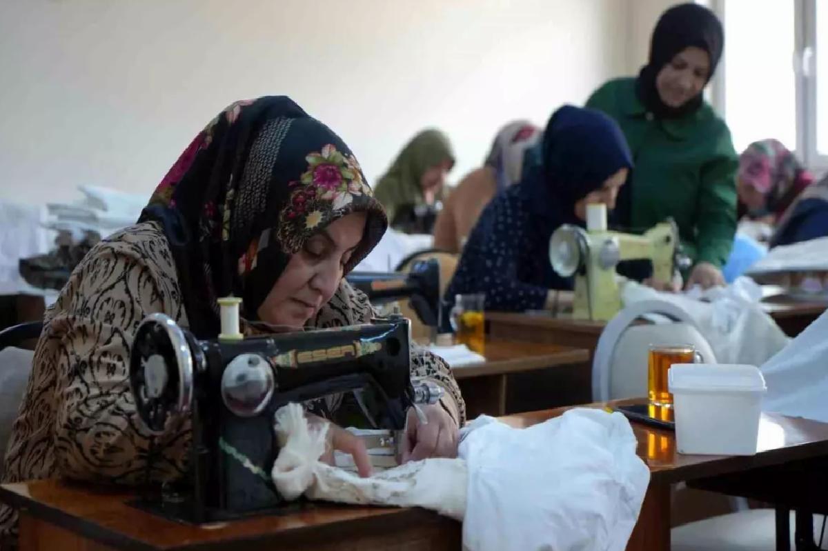 Bayburtlu Bayanlar Beyaz İş Nakışlarıyla İktisada Katkı Sağlıyor