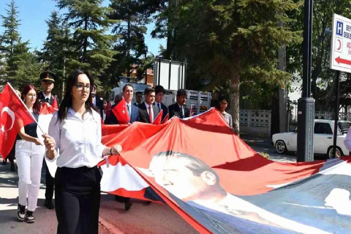 Beylikova’da 19 Mayıs Coşkusu