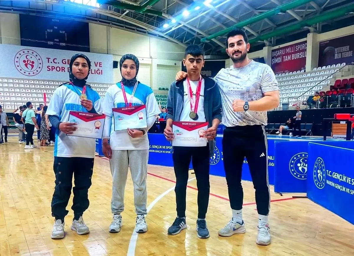 Bitlisli Öğrenciler Türkiye Finaline Yükseldi