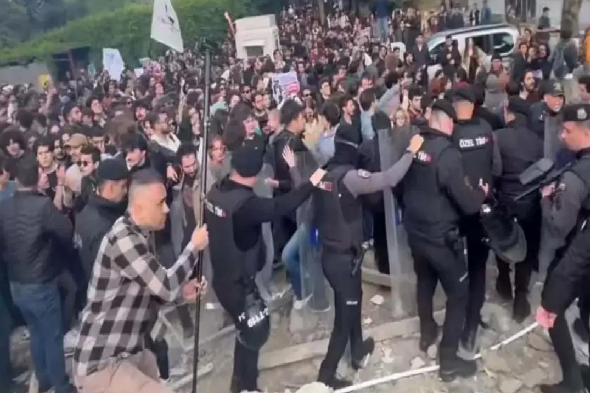 Boğaziçi’nde Şov Olayları: 82 Öğrenci Özgür Bırakıldı