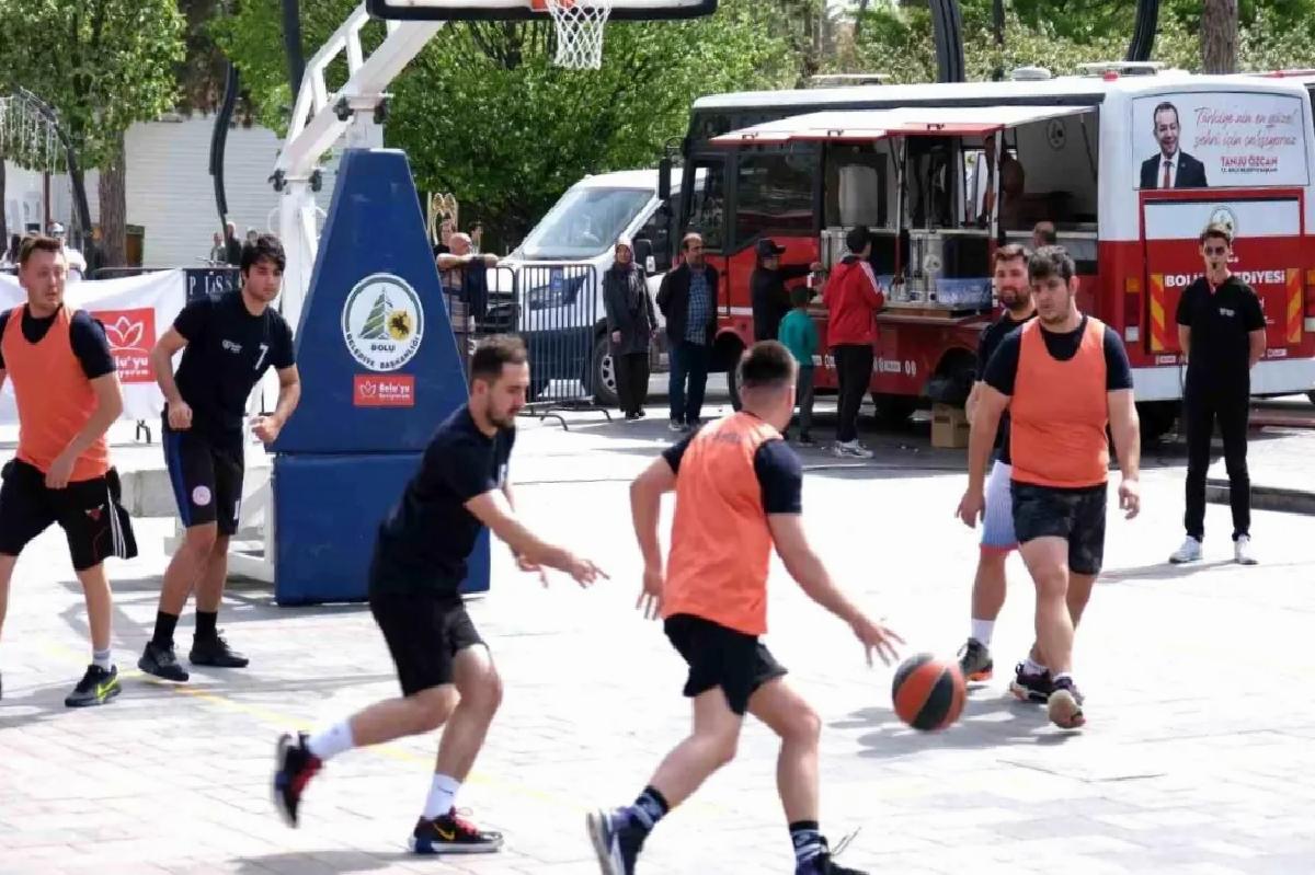 Bolu’da Gençlik Şöleni Coşkuyla Kutlandı