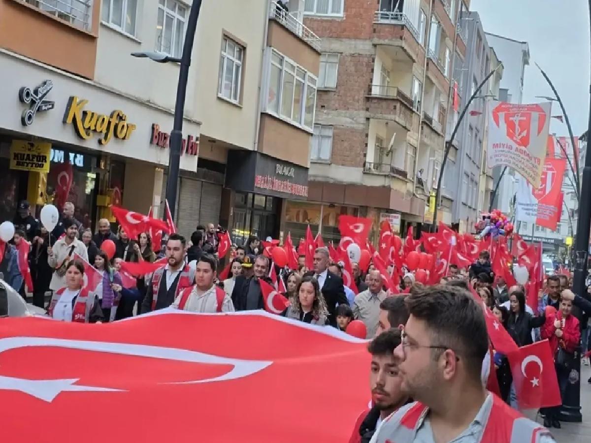 Bulancak’ta 19 Mayıs Yürüyüşü