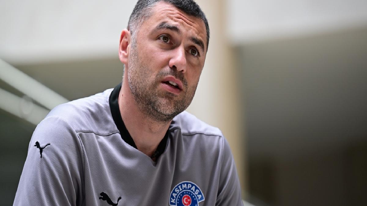 Burak Yılmaz, Türkiye’de futbola ‘ölüm ya da kalım’ olarak bakılmasını istemiyor