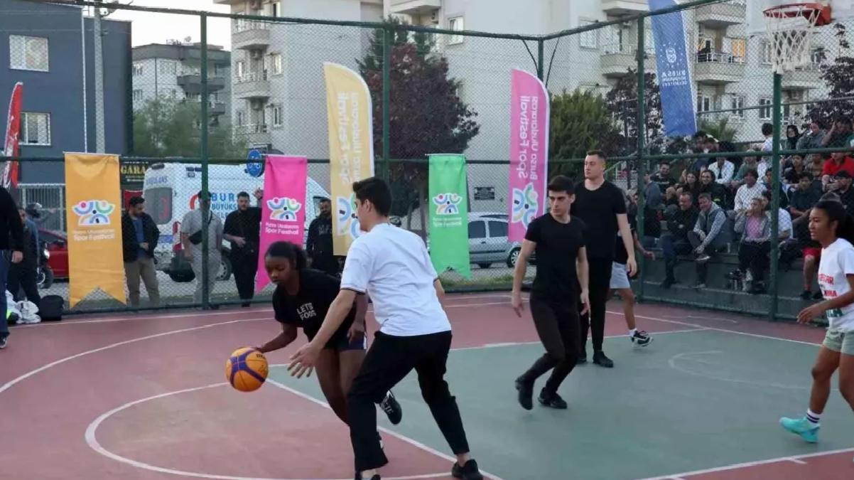 Bursa Memleketler arası Spor Şenliği’nde Sokak Basketbolu Turnuvası Heyecanı