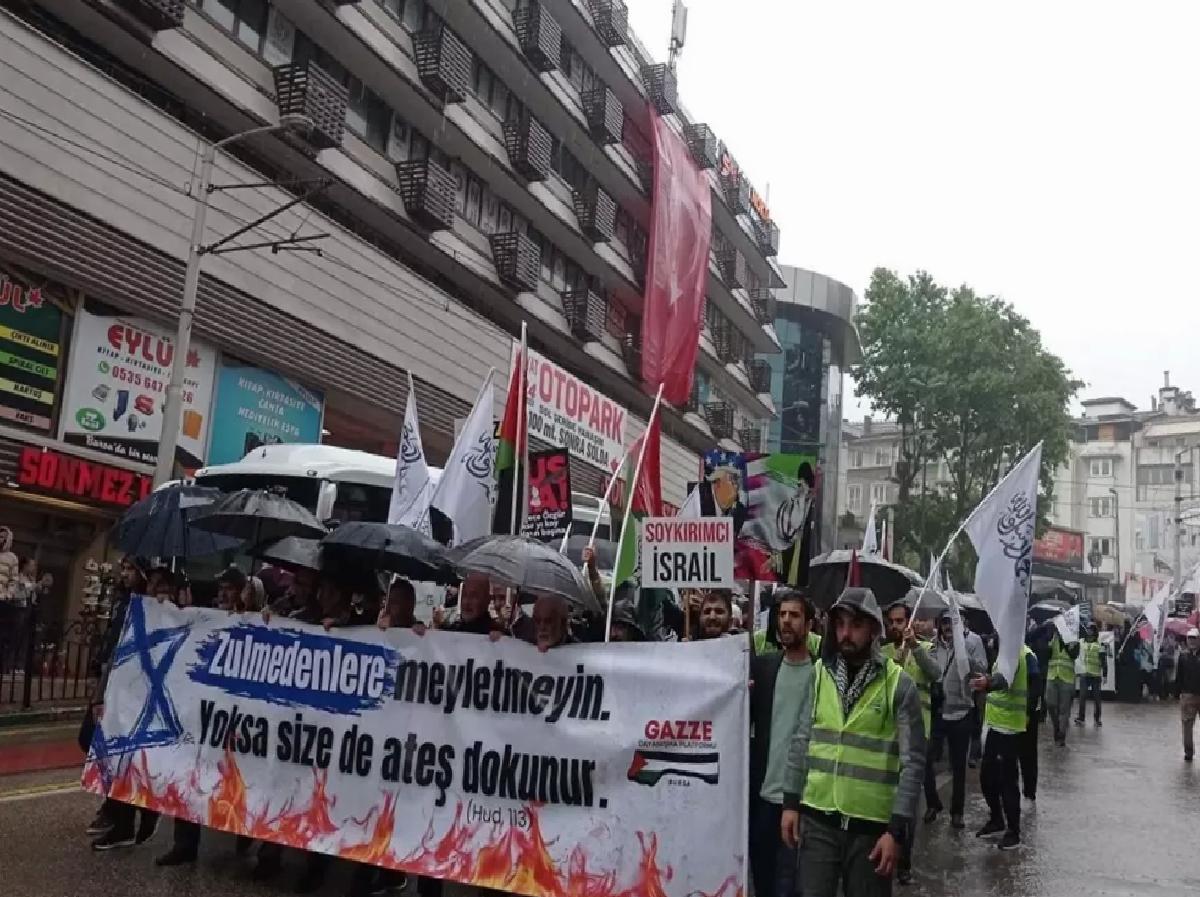 Bursa’da Filistin’e Dayanak Yürüyüşü