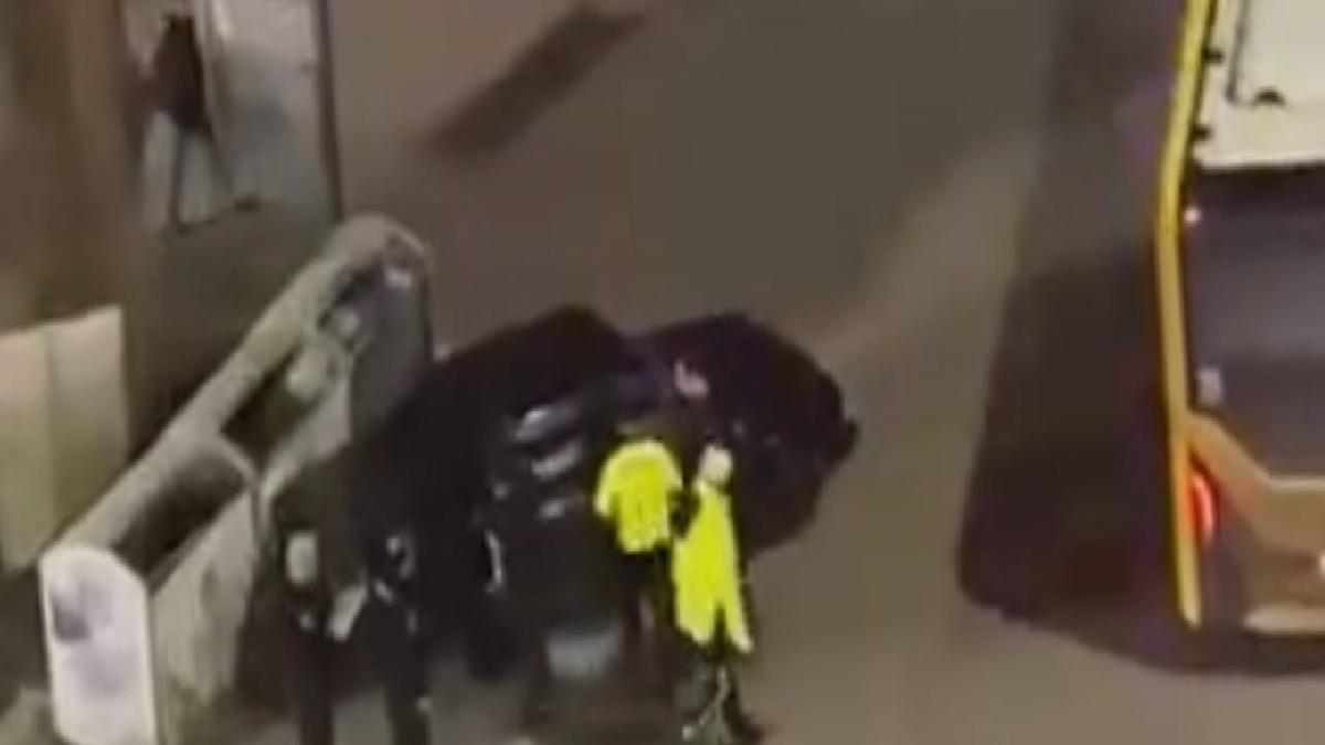 Bursa’da kaza yapan şoför, polisi görünce kendini araca kilitledi